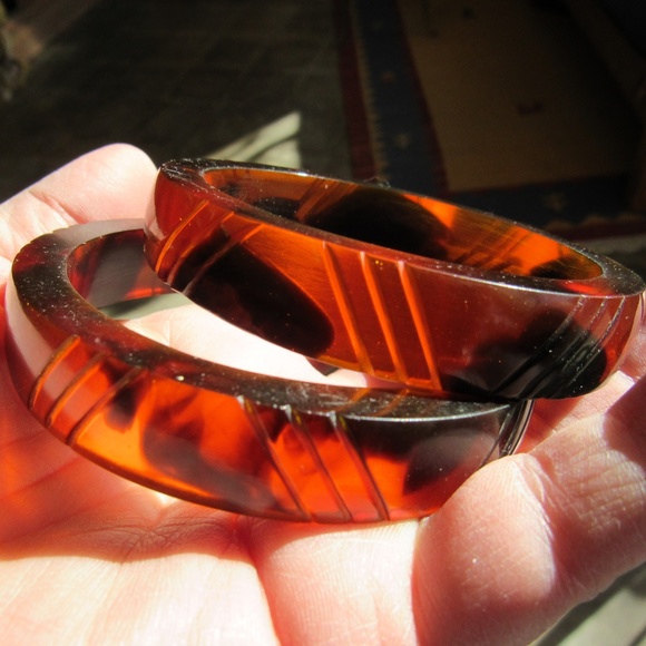 Vintage Brown and Black Plastic Bangles Set of 2 - Picture 3 of 4